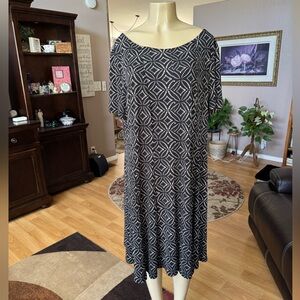 Connected Apparel black & white short sleeve dress-size 22W